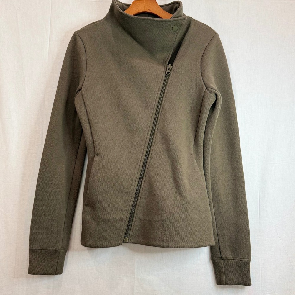 Lorna Jane Uniquely Moto Jacket Olive Green Asymmetric Zip Funnel Neck Size S‎